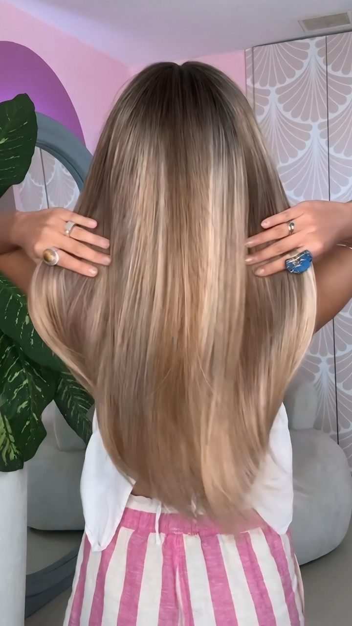 Peluca capul, midi, base castaña balayage a rubio cenizo