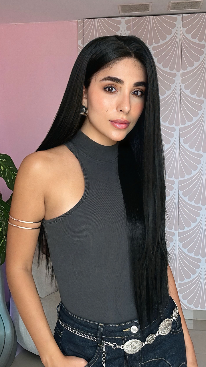 Peluca efecto realista lace 13x4, extra long, lisa, negra